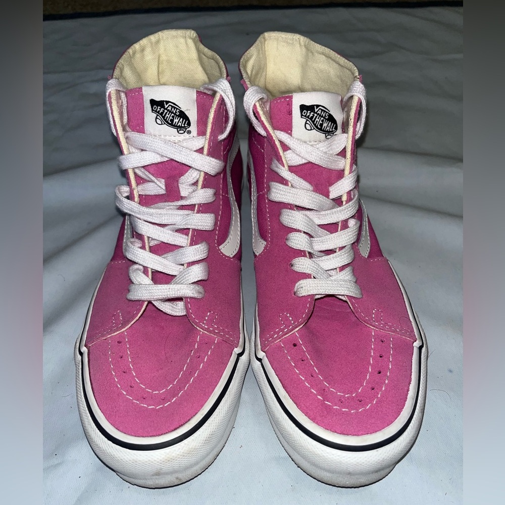 Unisex Pink Vans high top trainers 🩷🤍